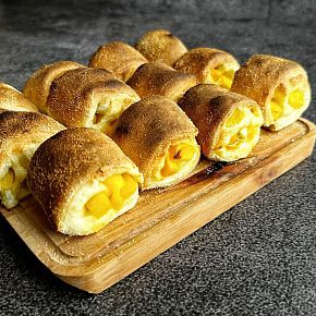 Pizza Roll "Dor Blue with Mango"